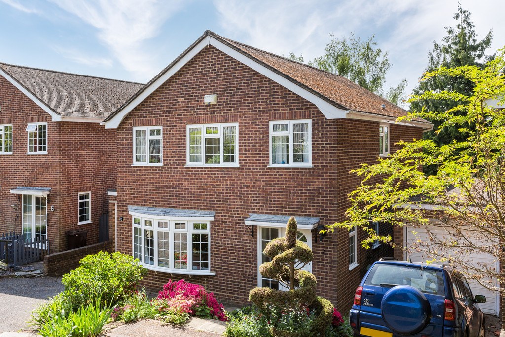 Hilbert Close