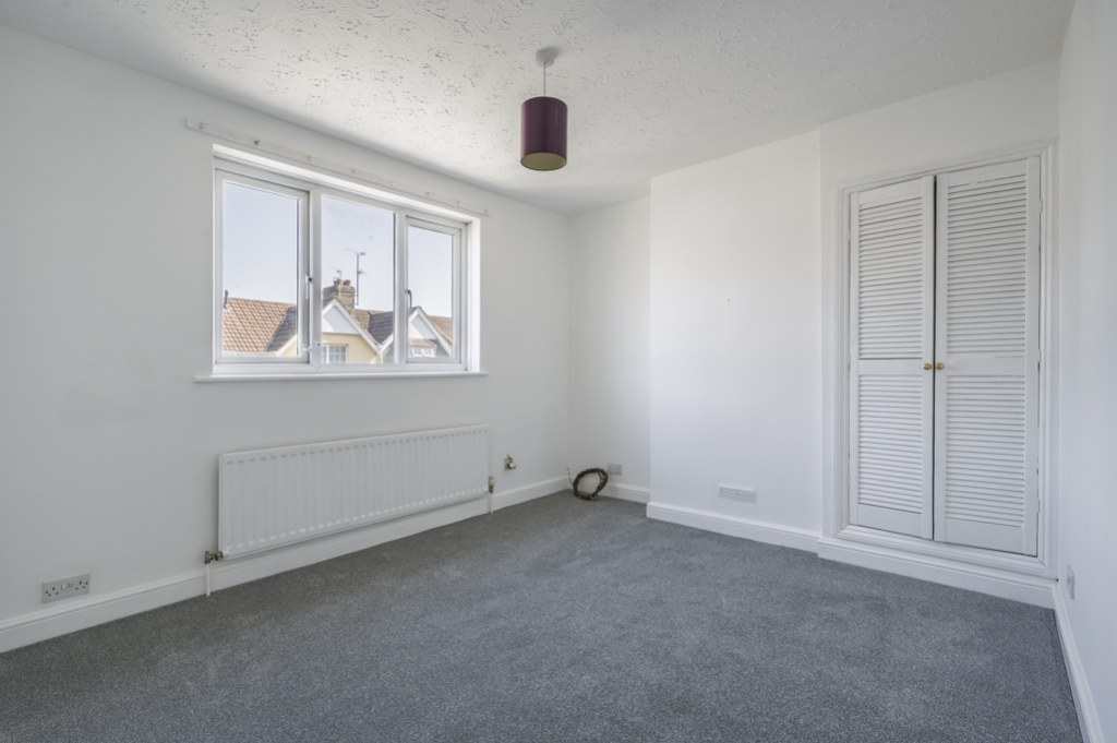 2 Bedroom House - Ferndale Road, Swindon, SN2, photo 15