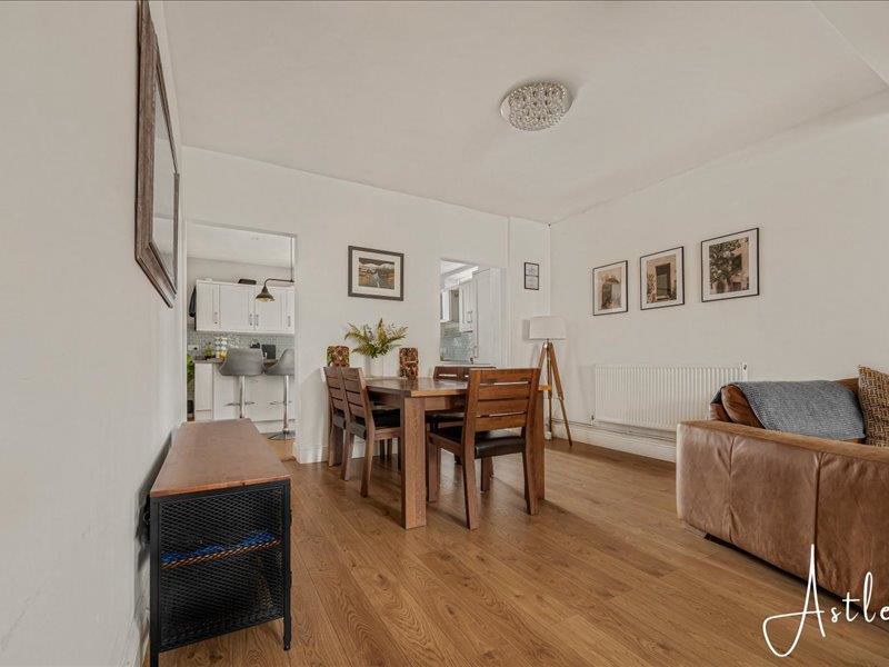 Coombes Road, Neath, photo 7