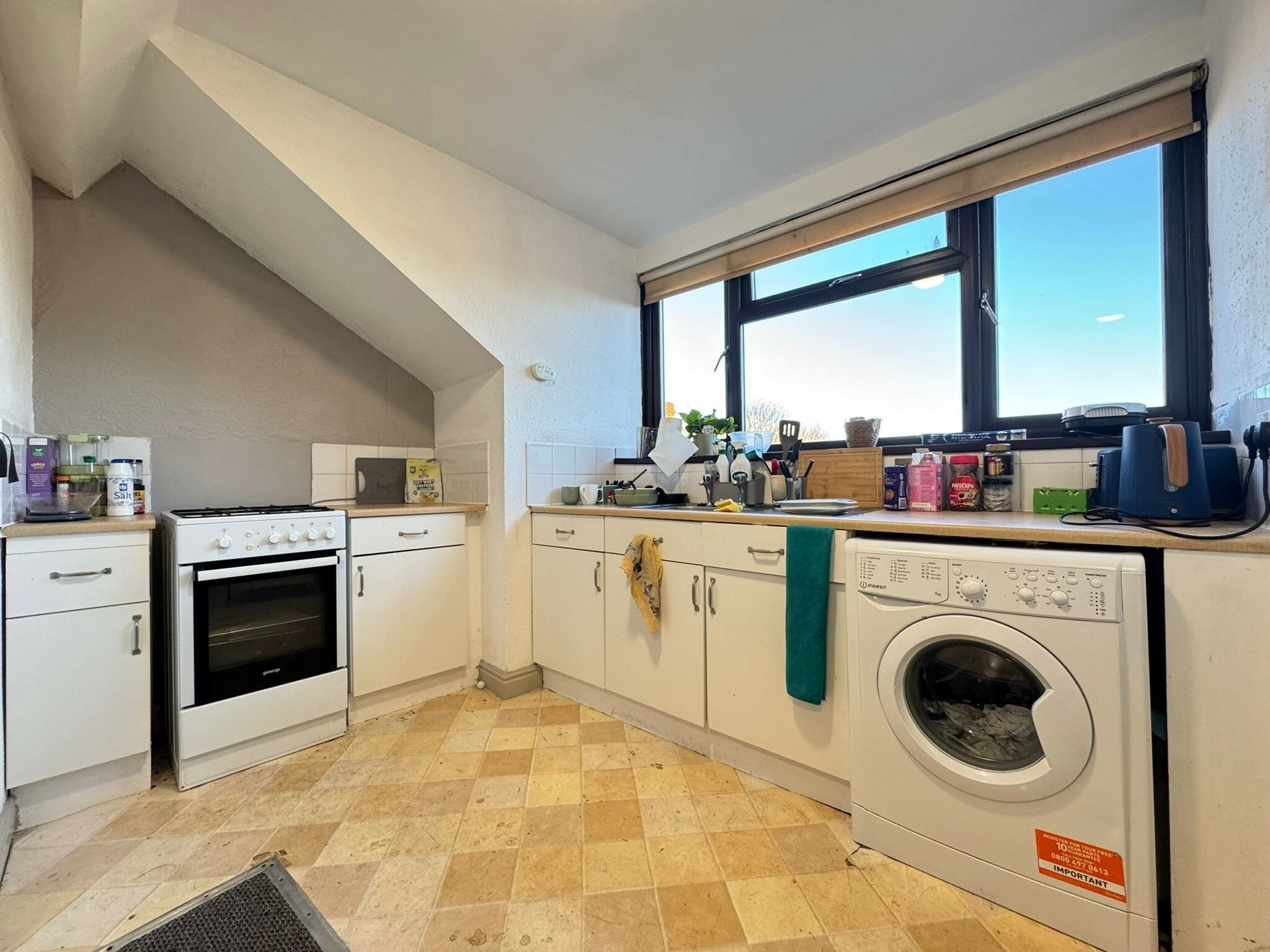 THE CRESCENT 4935