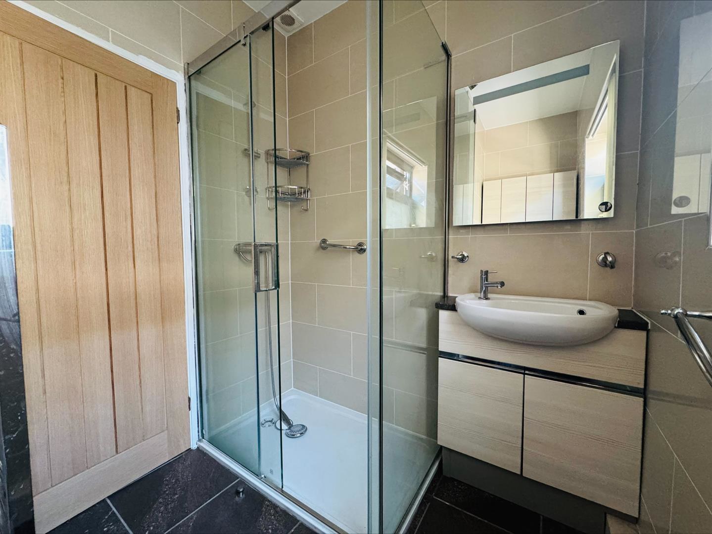 Coldstream Street, Llanelli, photo 8
