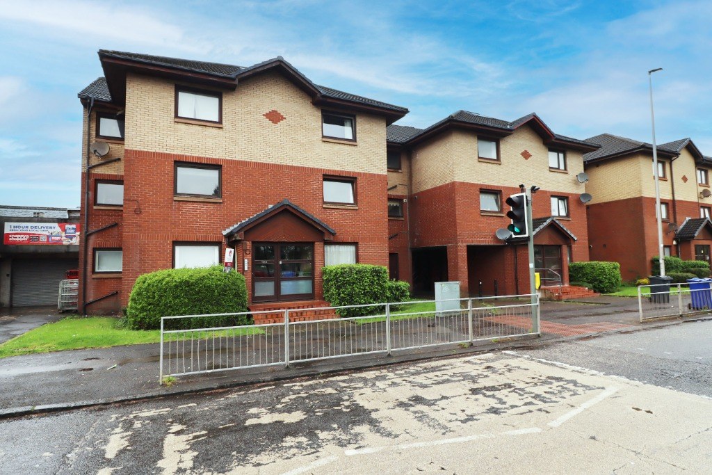 Two bedroom unfurnished property on Paisley Road
