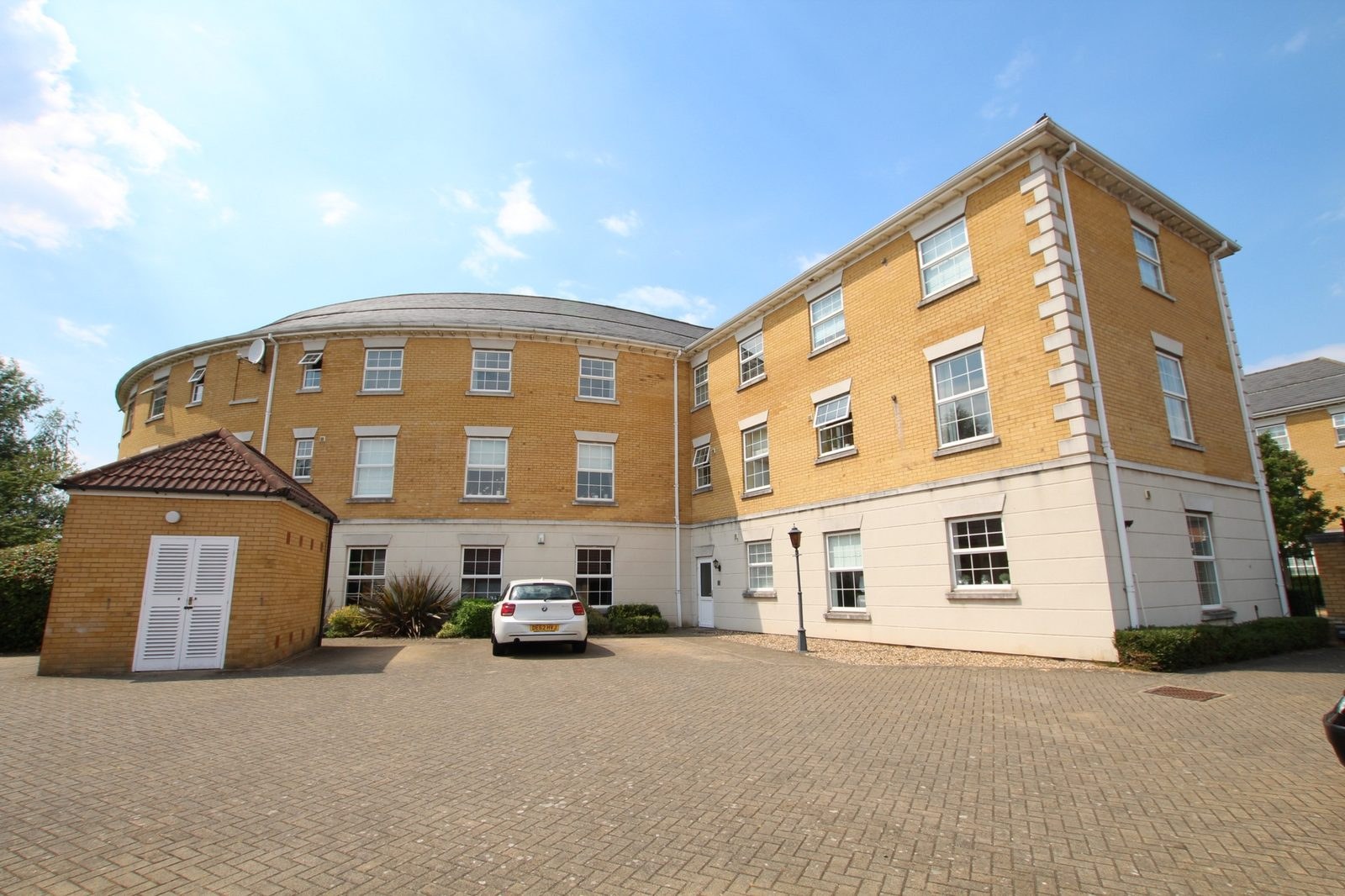 Queen Elizabeth Court