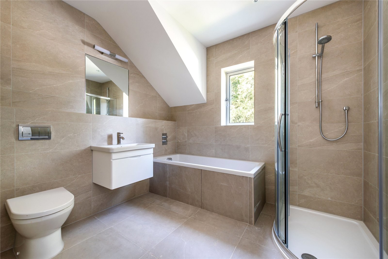 Bechwood Close, Tadworth, Surrey, KT20, photo 10