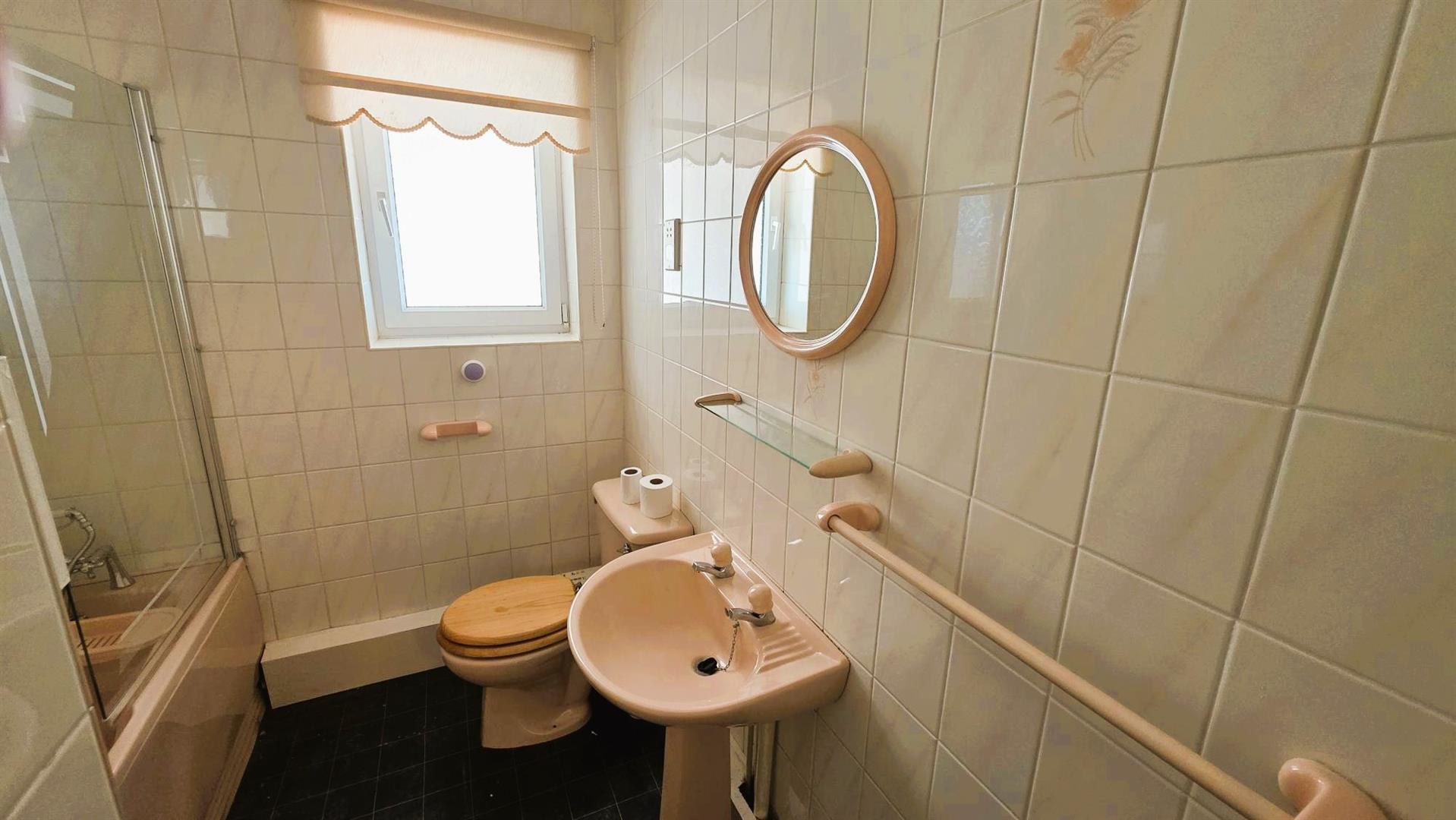 Gwscwm Road, Burry Port, photo 15