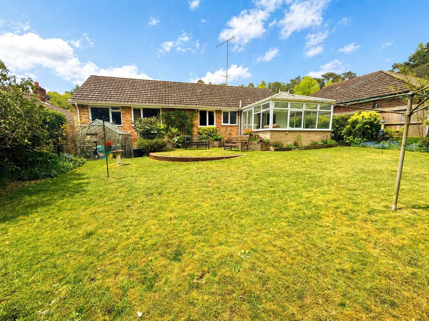 Vale Close, Lower Bourne, Farnham, Surrey, GU10, photo 12