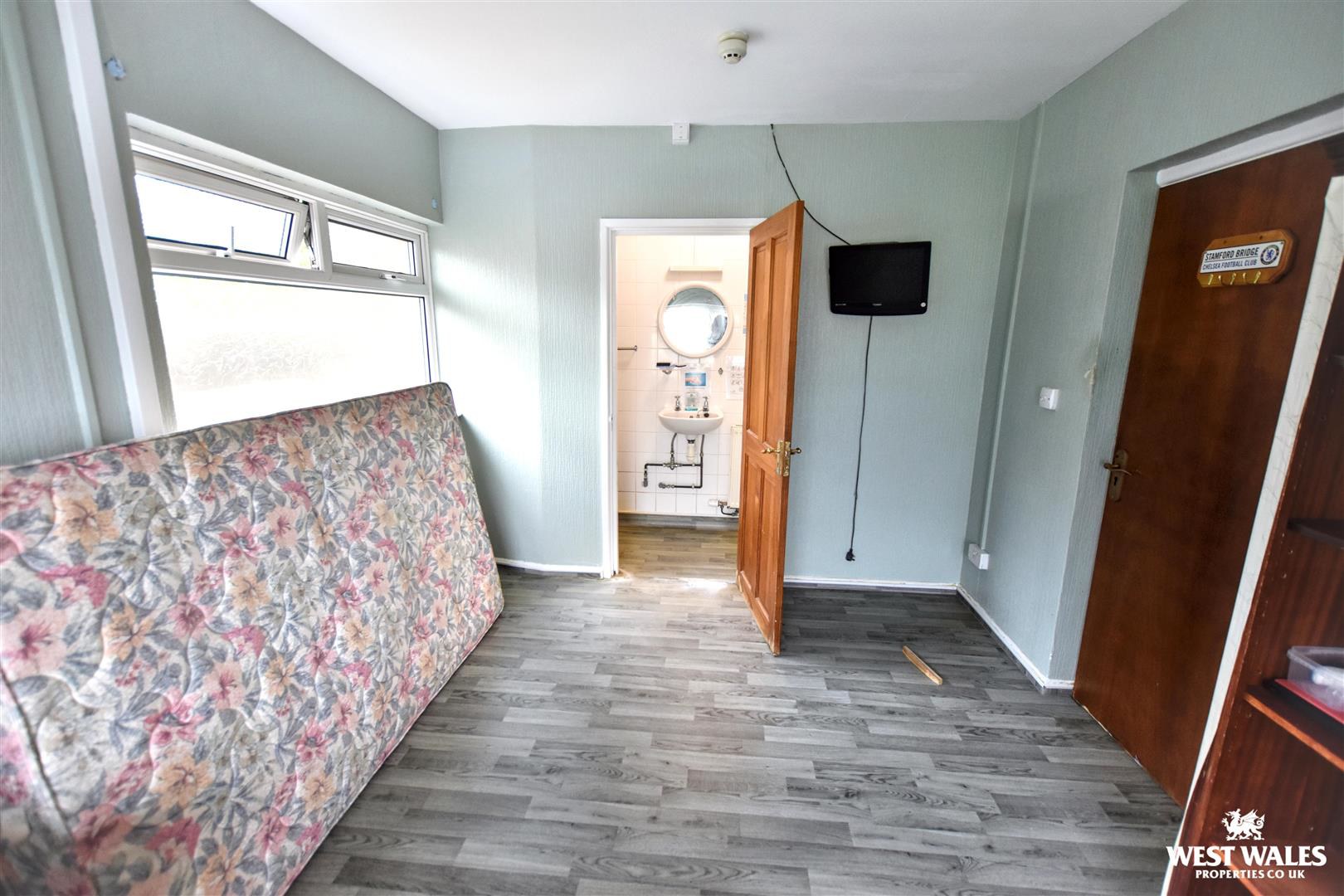 Bryn Road, St. Davids, Haverfordwest, photo 17