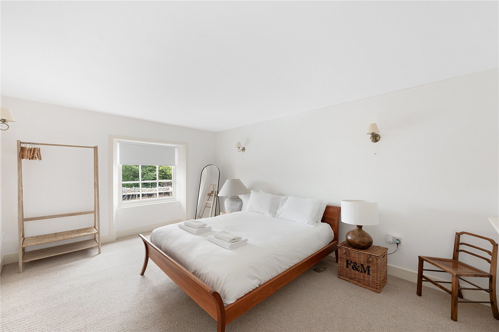 Angel Hill, Bury St Edmunds, Suffolk, IP33, photo 23