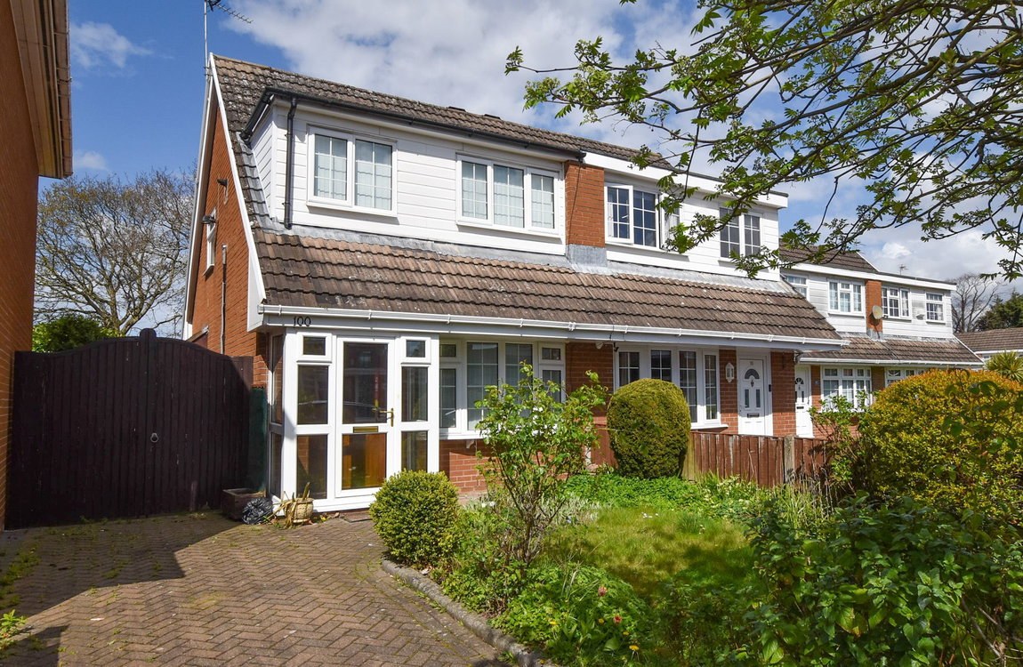 Dearnford Avenue