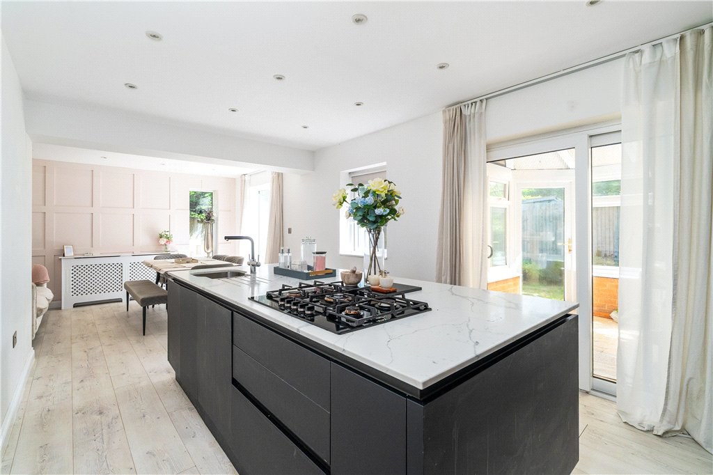 Rhyddings Gardens, Ilkley, LS29, photo 2