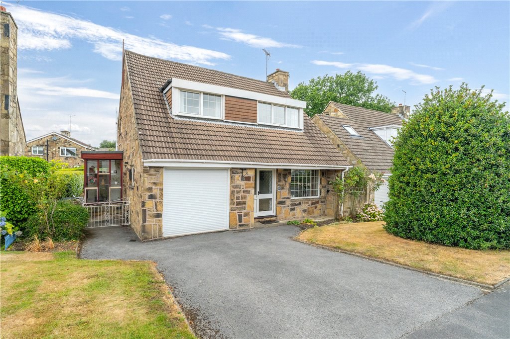Ash Hill Gardens, Leeds, West Yorkshire, LS17