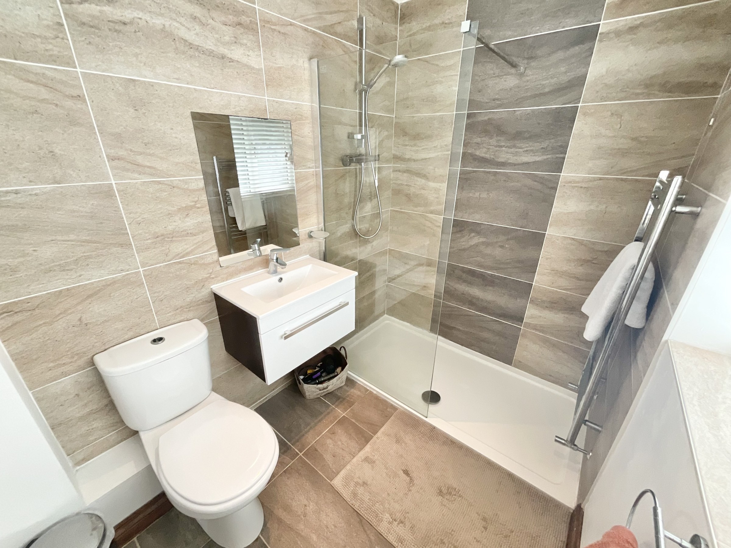 Sandy Lane, Aston, CW5, photo 13