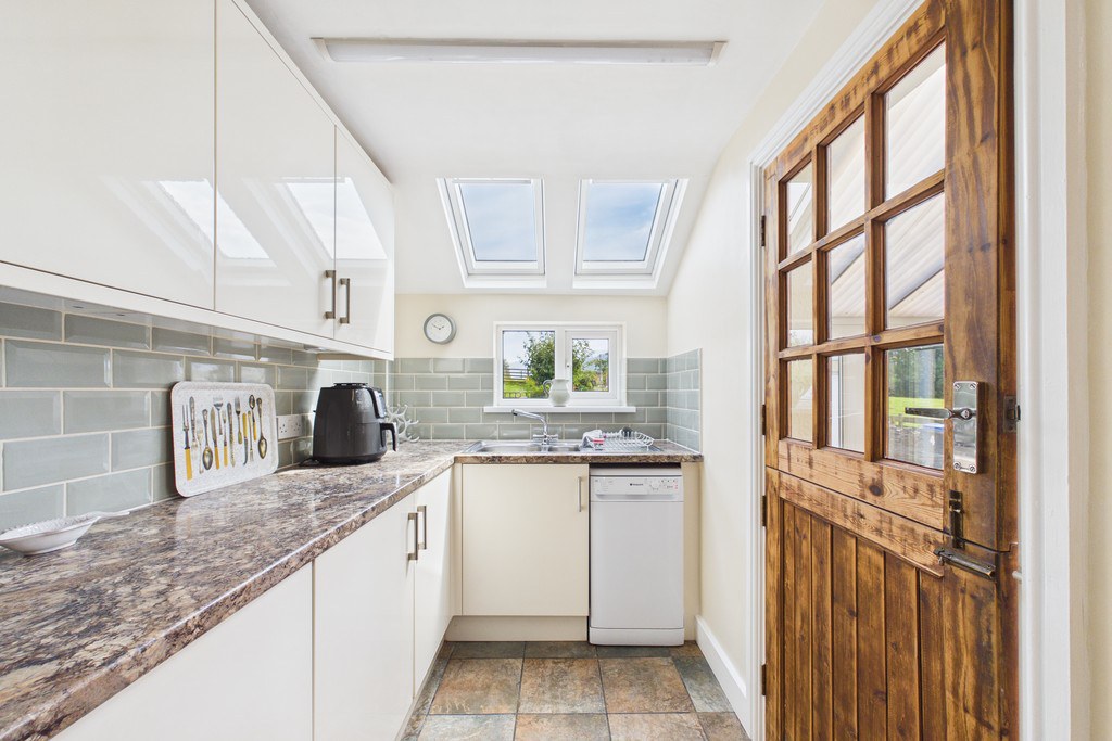 4 How End Cottages, Embleton, Cockermouth, Cumbria, CA13 9XX, photo 13