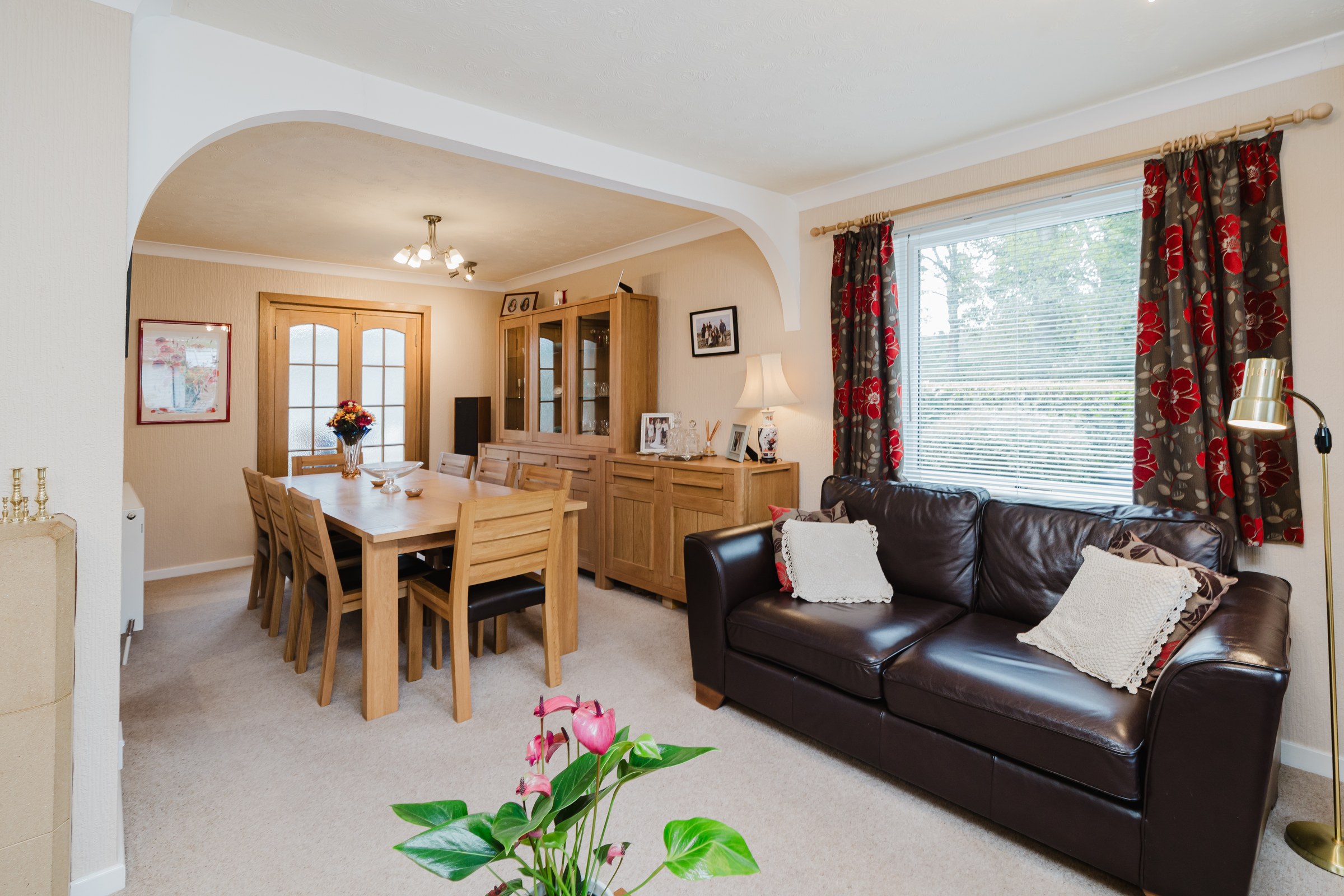 25 Johnsburn Road, Balerno, EH14 7DY