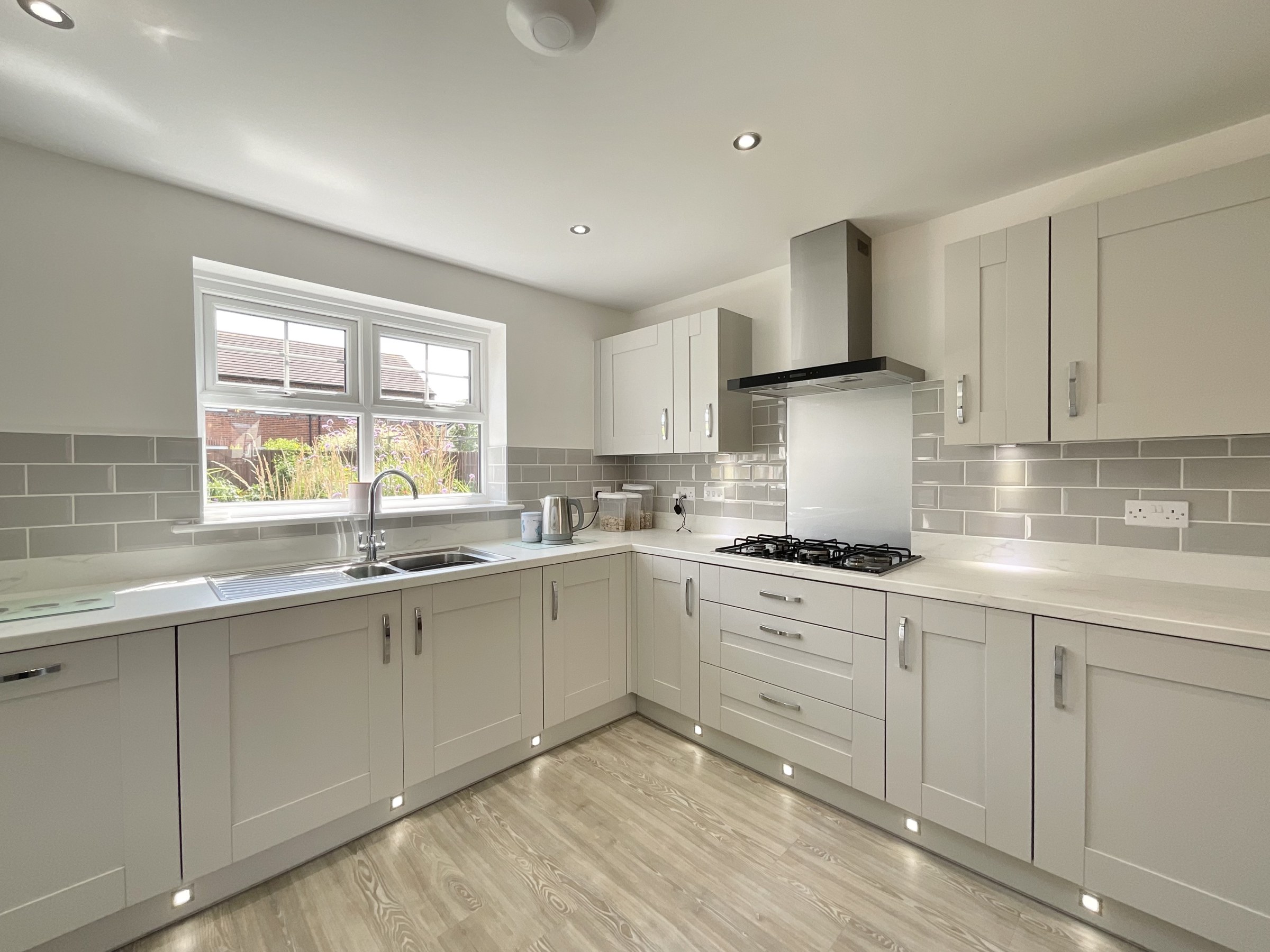 Henry Hughes Drive, Shavington, CW2, photo 2