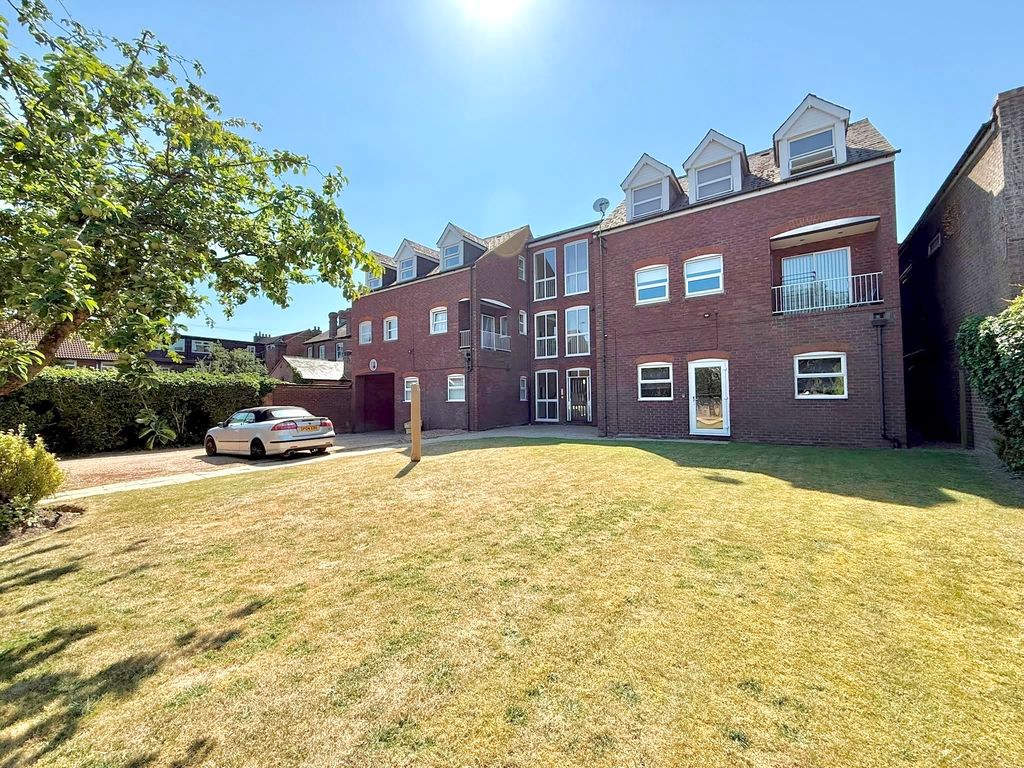 Westgate Court 204-206 West StreetDunstable LU6 1NZ