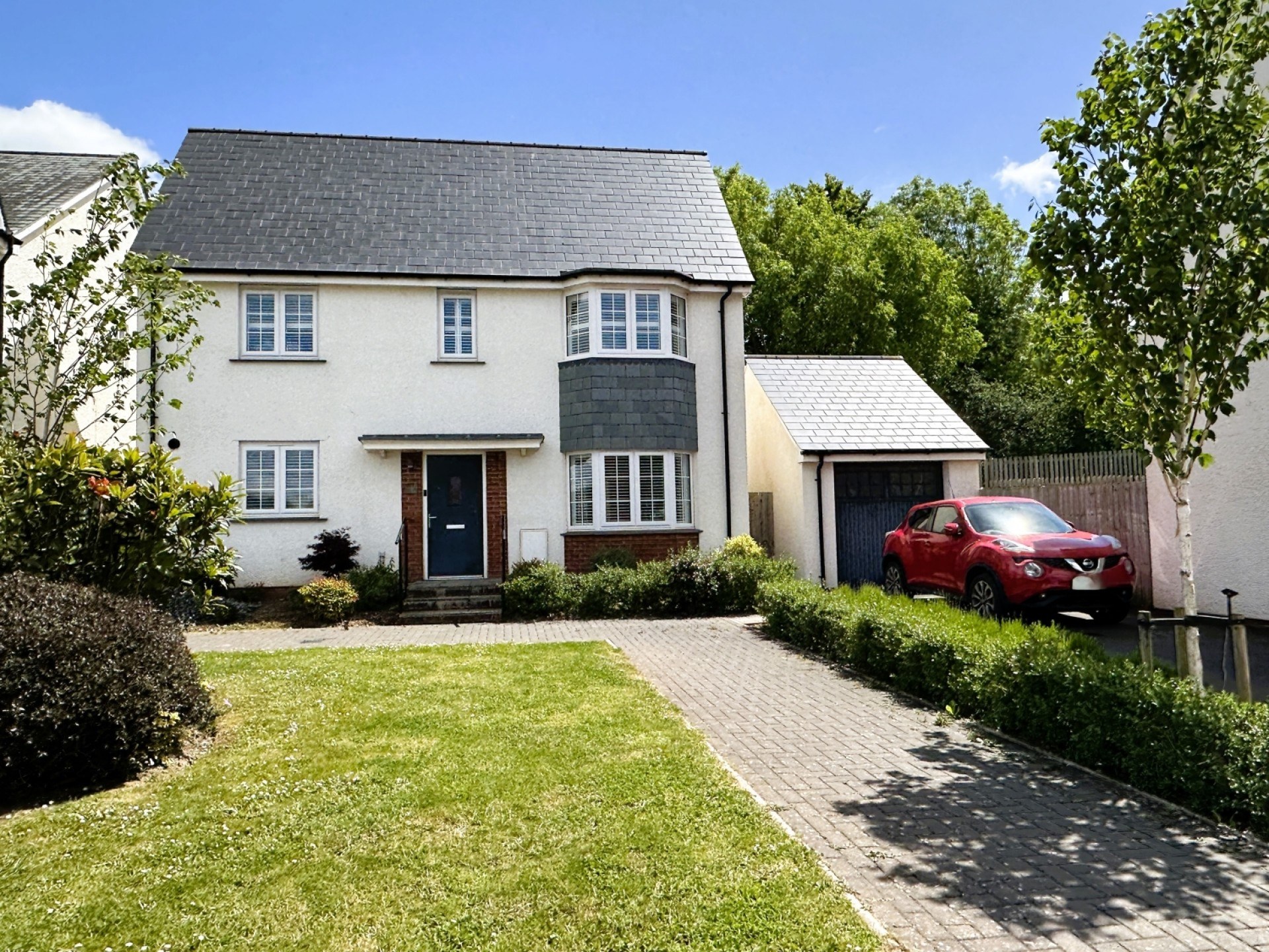 Detached - Let Agreed JUNIPER DRIVE