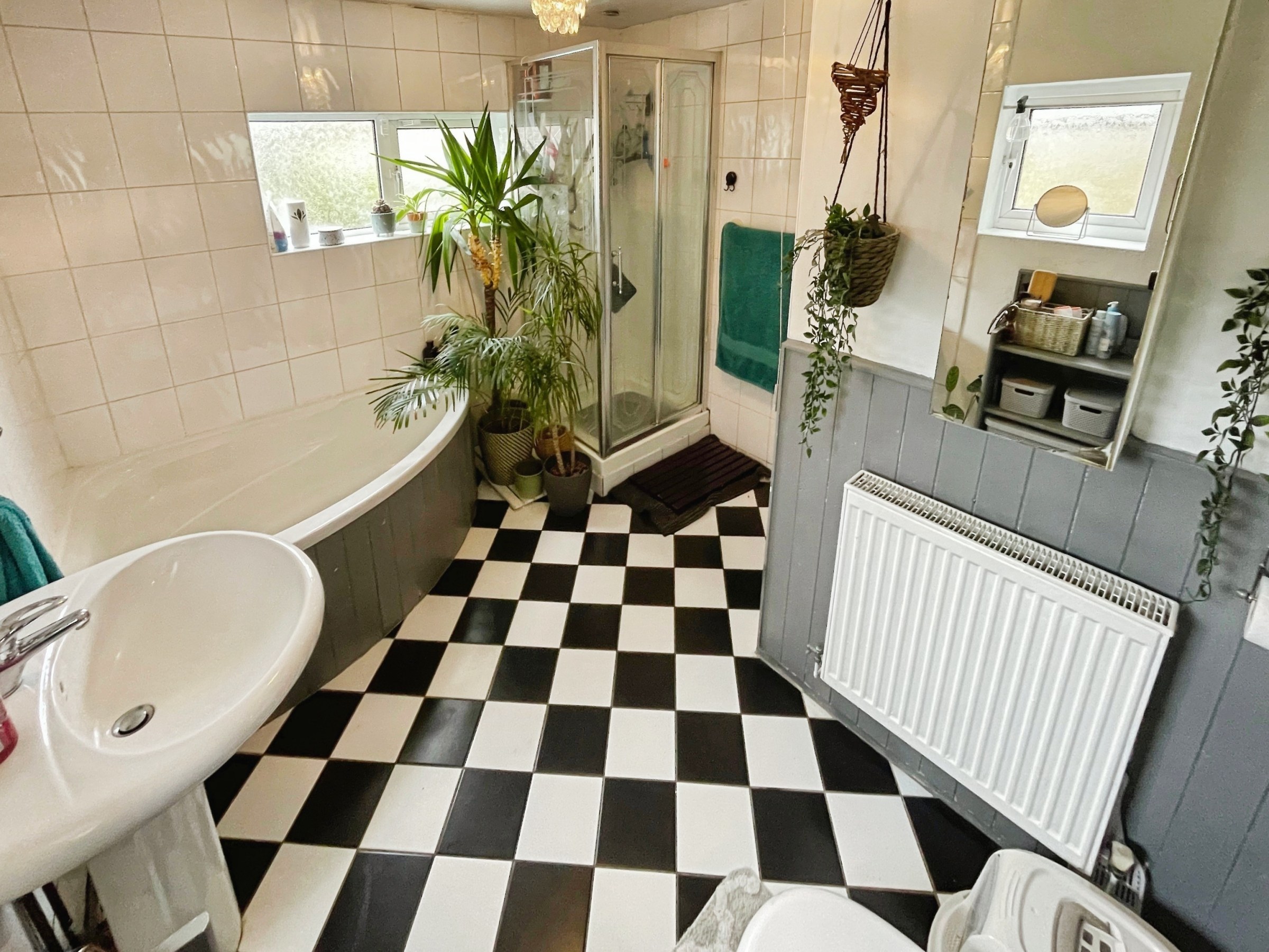 Newcastle Hill, Bridgend, CF31, photo 8