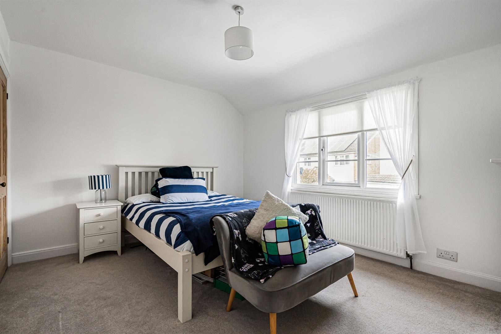 St. Johns Road, Stansted, photo 12