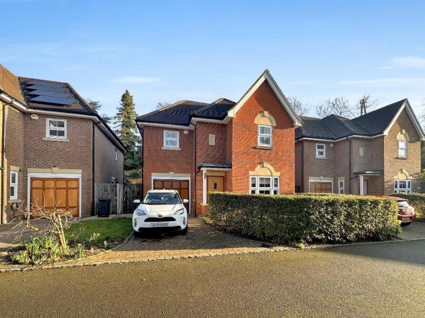 Hurnford Close