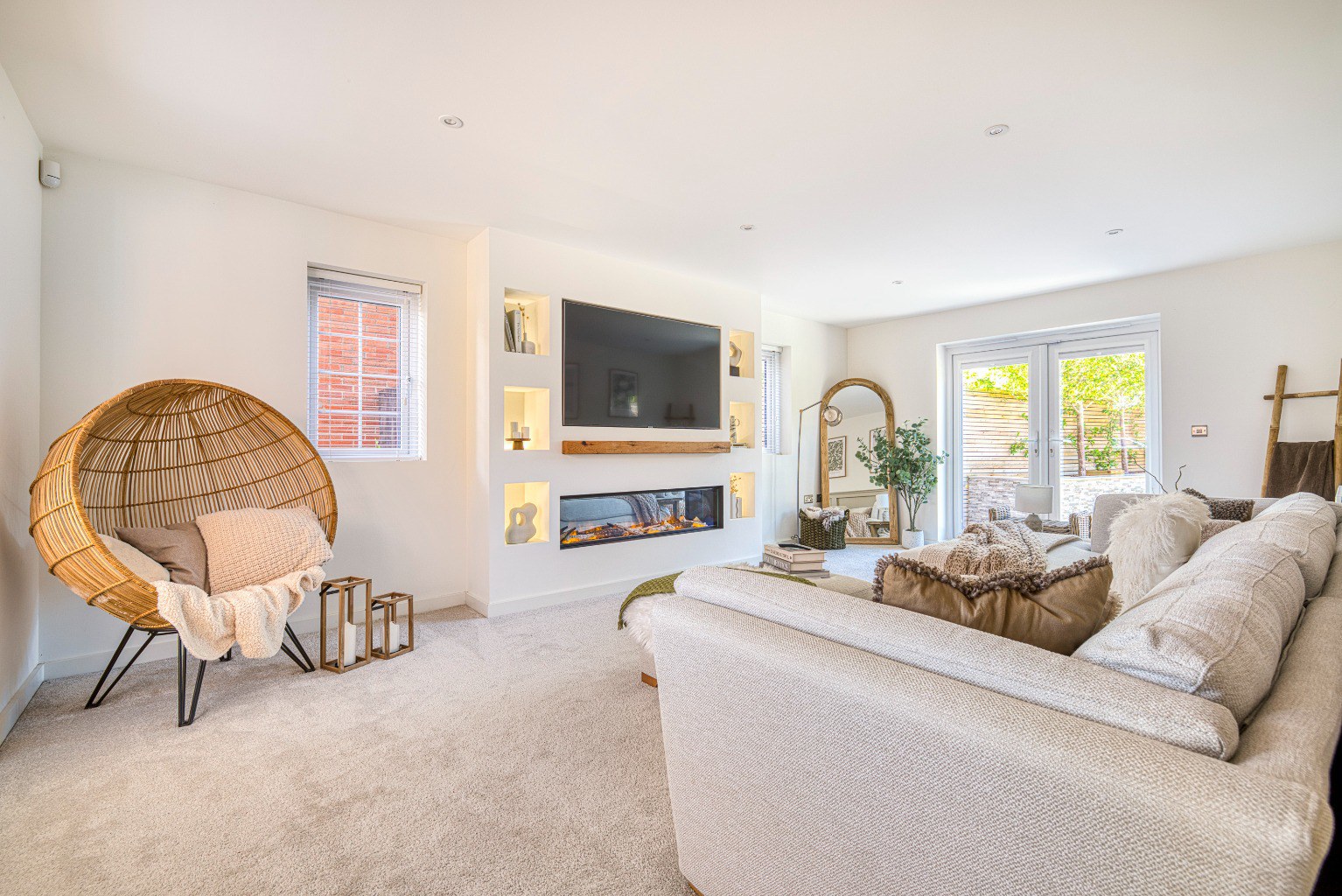 Exclusive enclave, Brent Knoll, photo 5