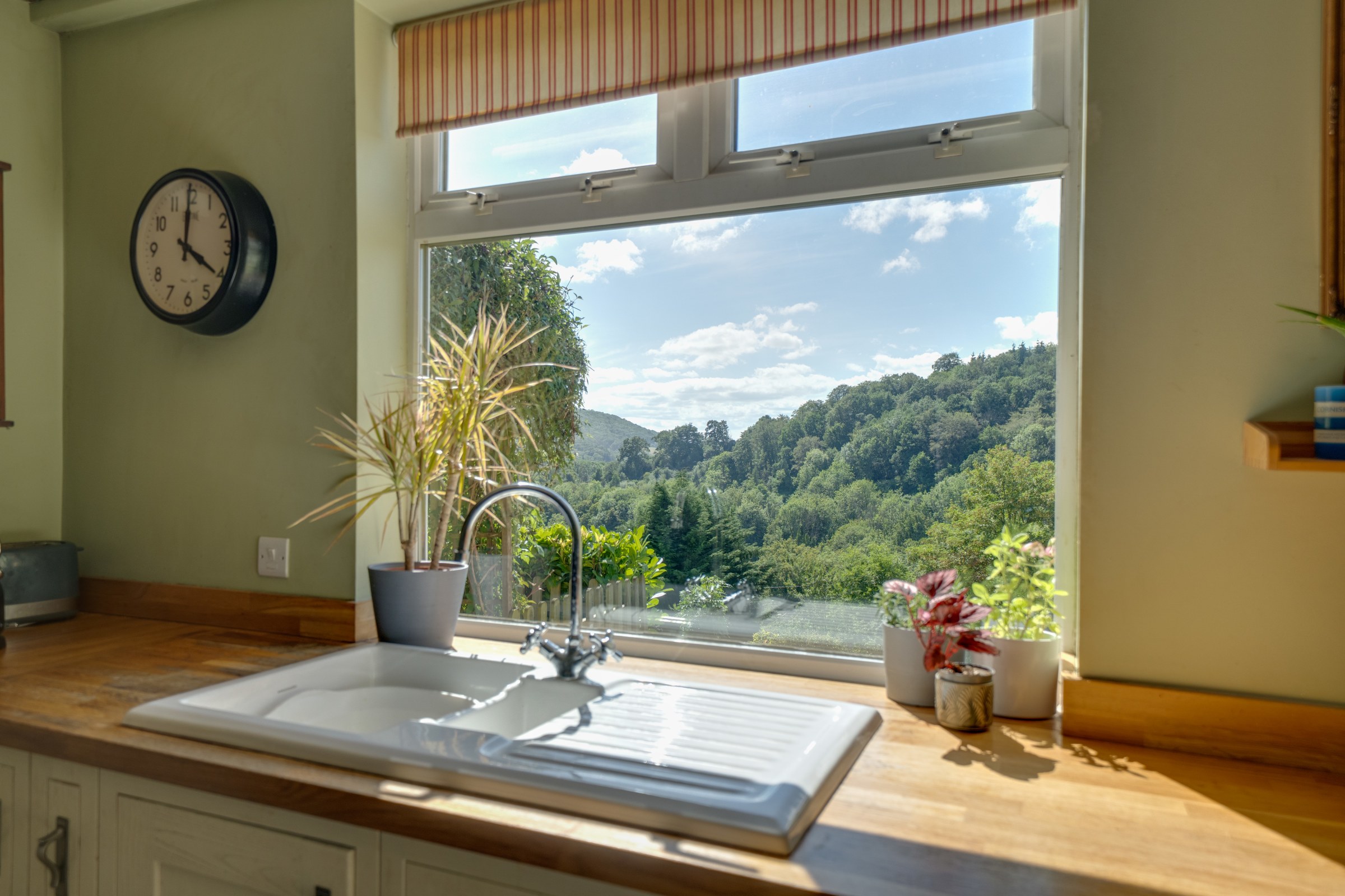 Paradise, Coalbrookdale, TF8, photo 4