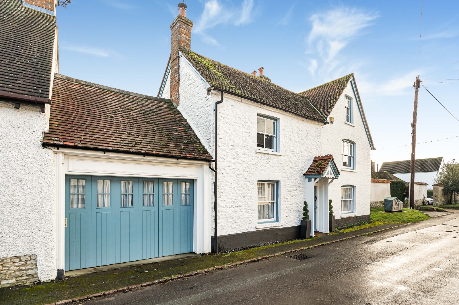 High Street, Haddenham, Aylesbury, Buckinghamshire, HP17, photo 5