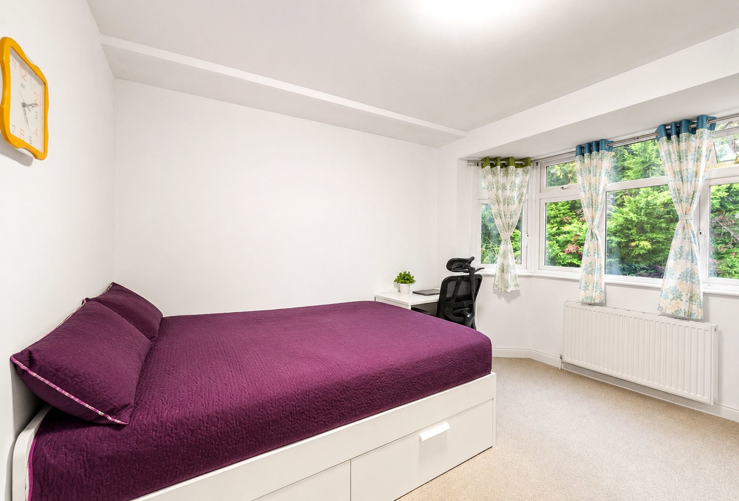Willow Gardens, Hounslow, Greater London, TW3, photo 5