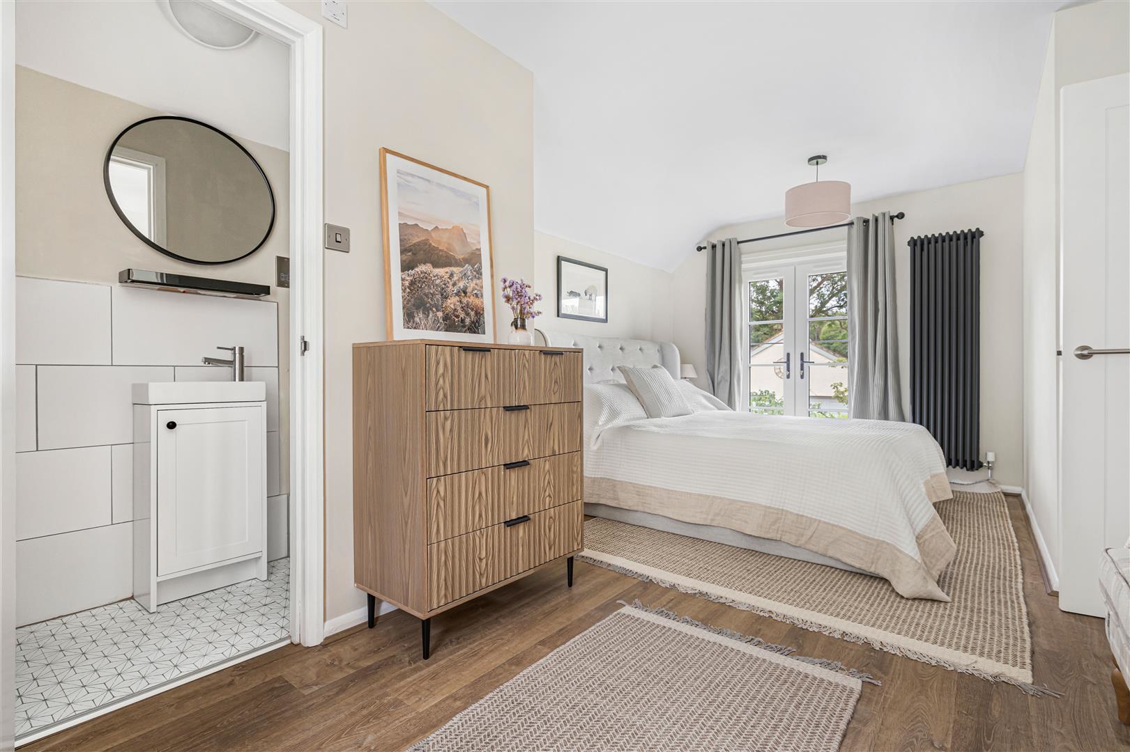 Lower Pond Street, Duddenhoe End, Saffron Walden, photo 15