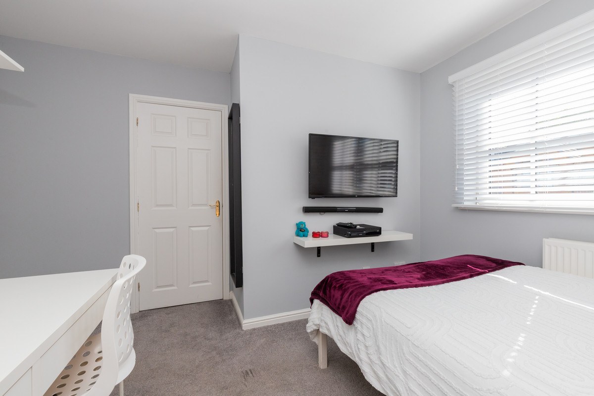 8 Kingsmuir Drive, Cumbernauld G68 9FB, photo 22
