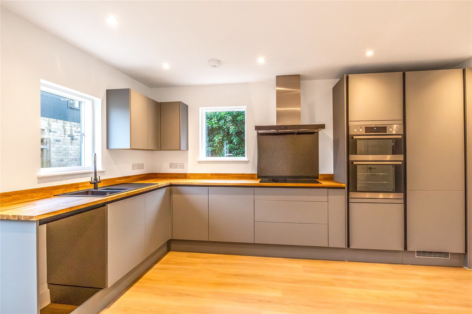 The Limes, Green Road, Stratton St Margaret, Swindon, SN2, photo 3