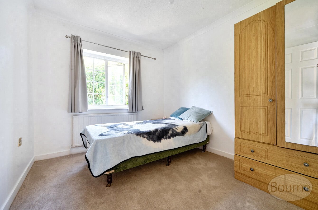 Hurst Close, Liphook, Hampshire, GU30, photo 8