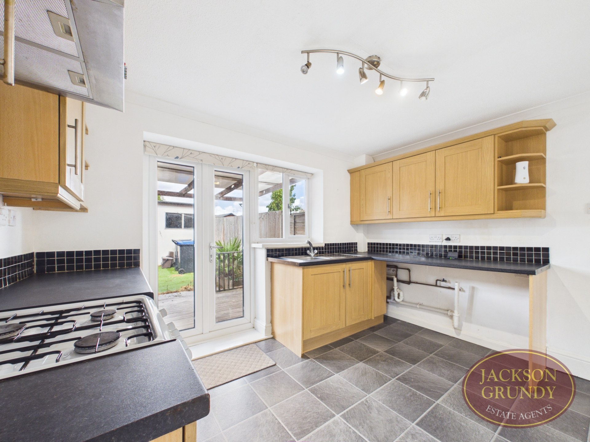 The Knoll, Brixworth, NN6 9HY, photo 3