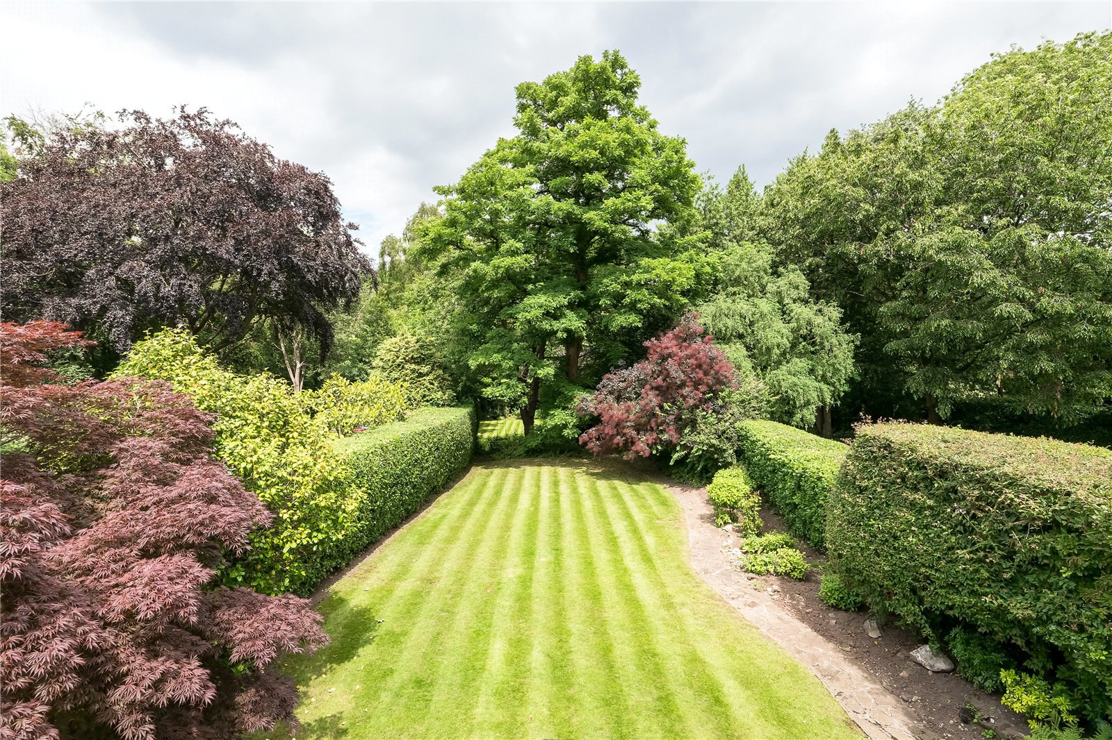 Hawthorn Lane, Wilmslow, Cheshire, SK9, photo 3