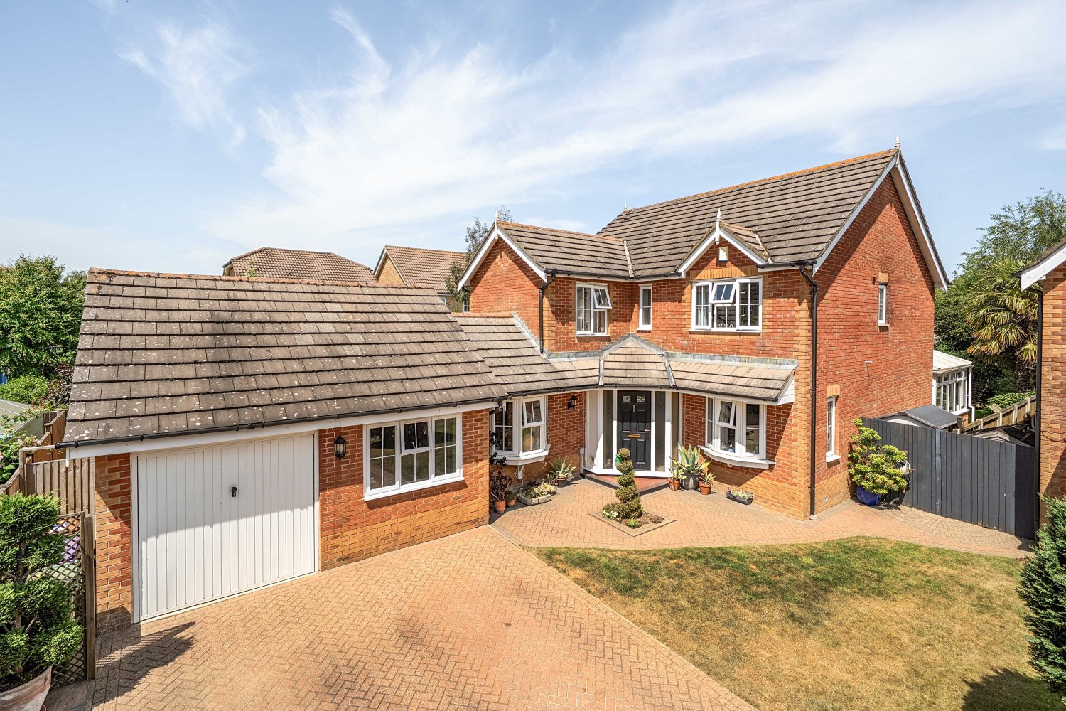 Heron Forstal Avenue, Hawkinge, CT18