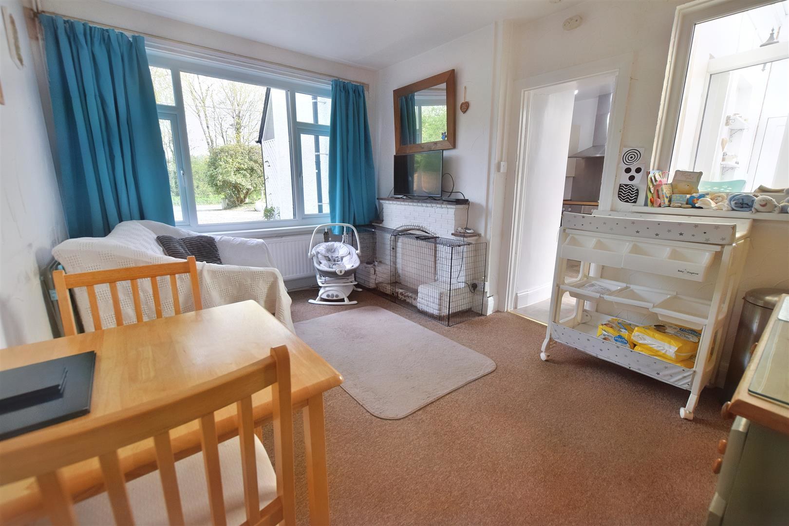 Carmarthen Road, Newcastle Emlyn, photo 19
