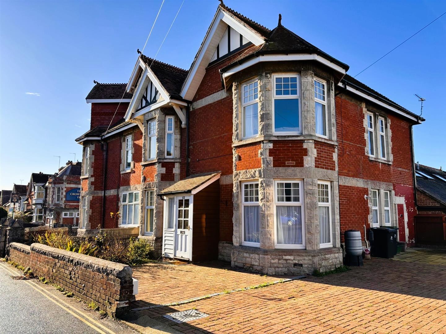 Ulwell Road