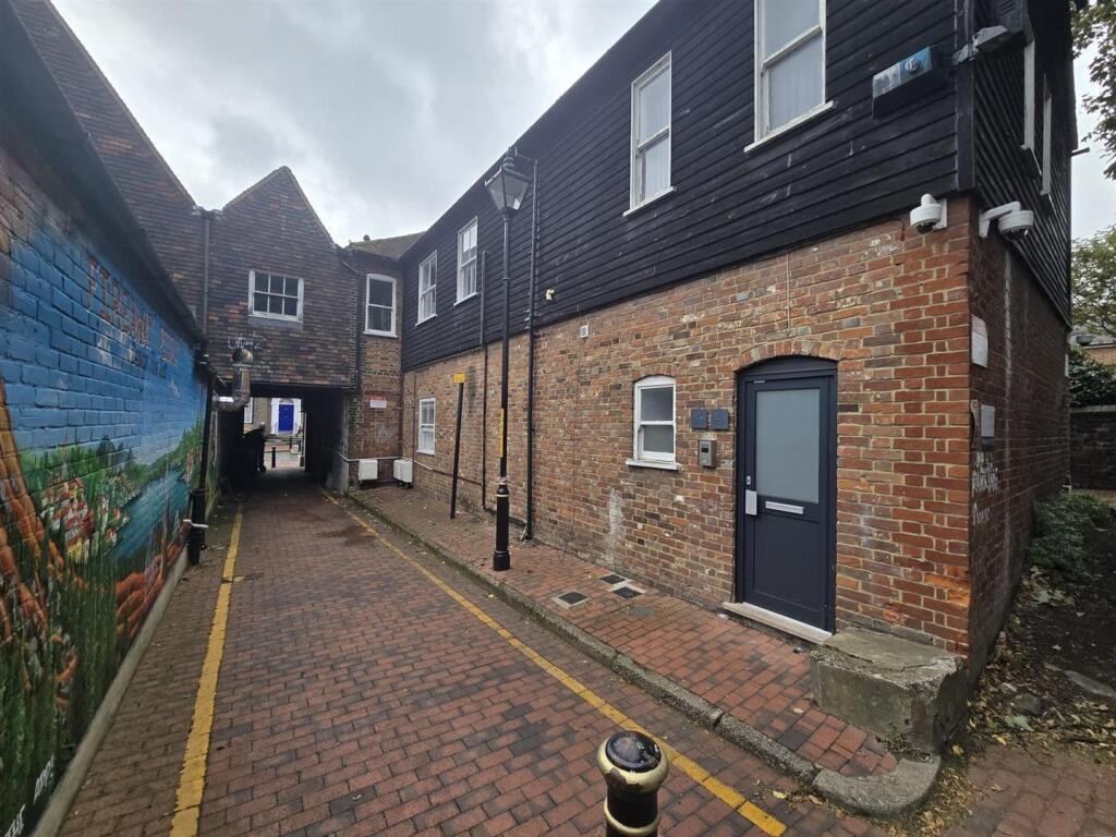 High Street