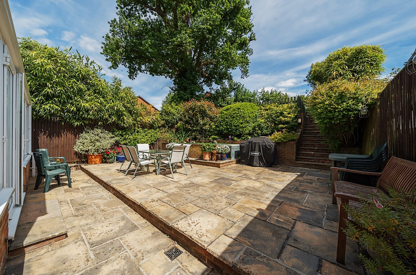 Great Goodwin Drive, Guildford, Surrey, GU1, photo 17