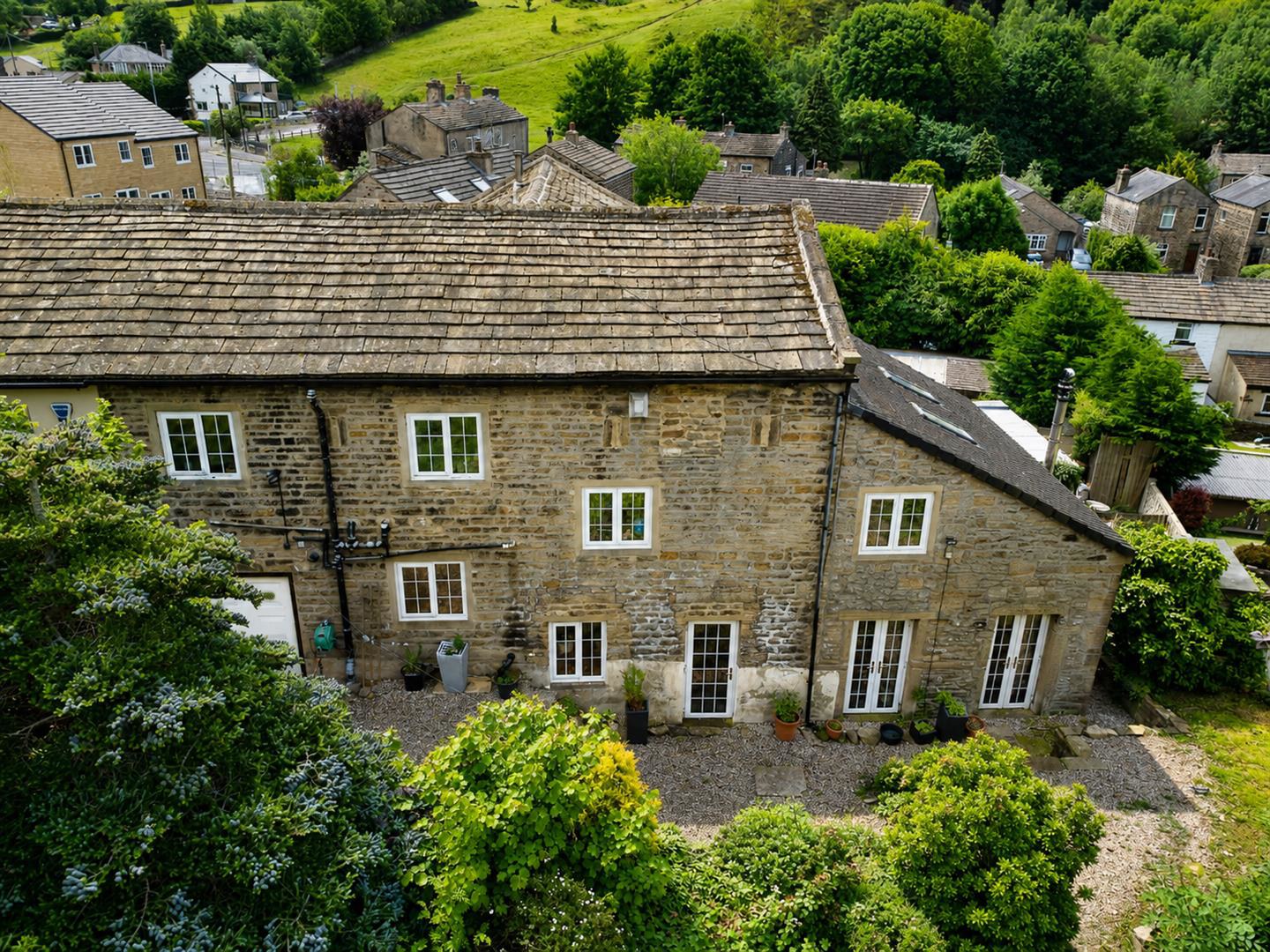 Low Fold, Long Lee Lane, Keighley, BD21 4RS