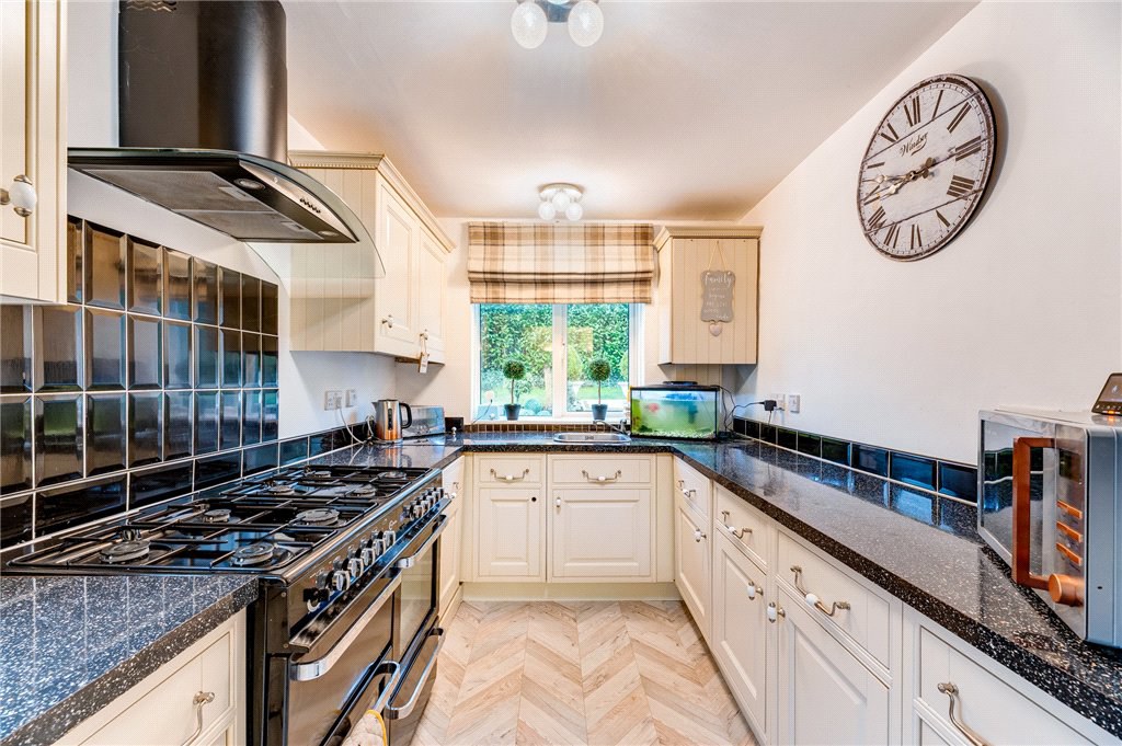 Woodlands Drive, East Ardsley, Wakefield, West Yorkshire, WF3, photo 8