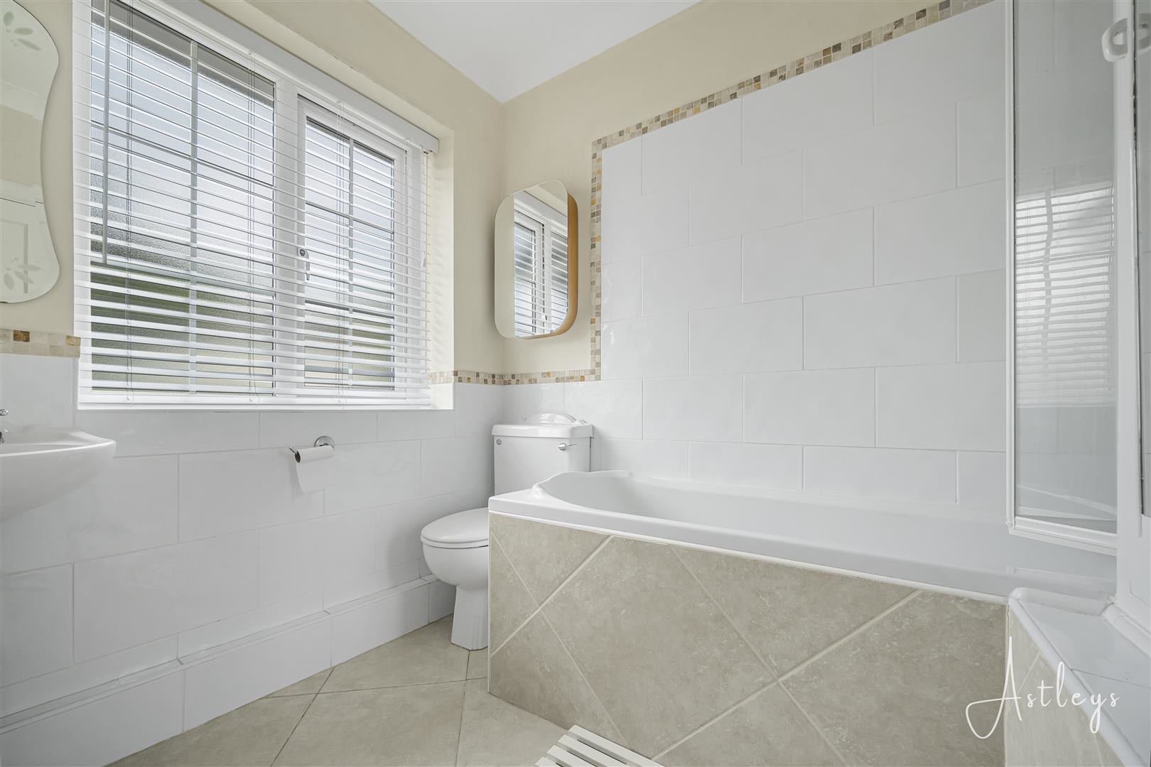 Brynnewydd Gardens, Sketty, Swansea, photo 19