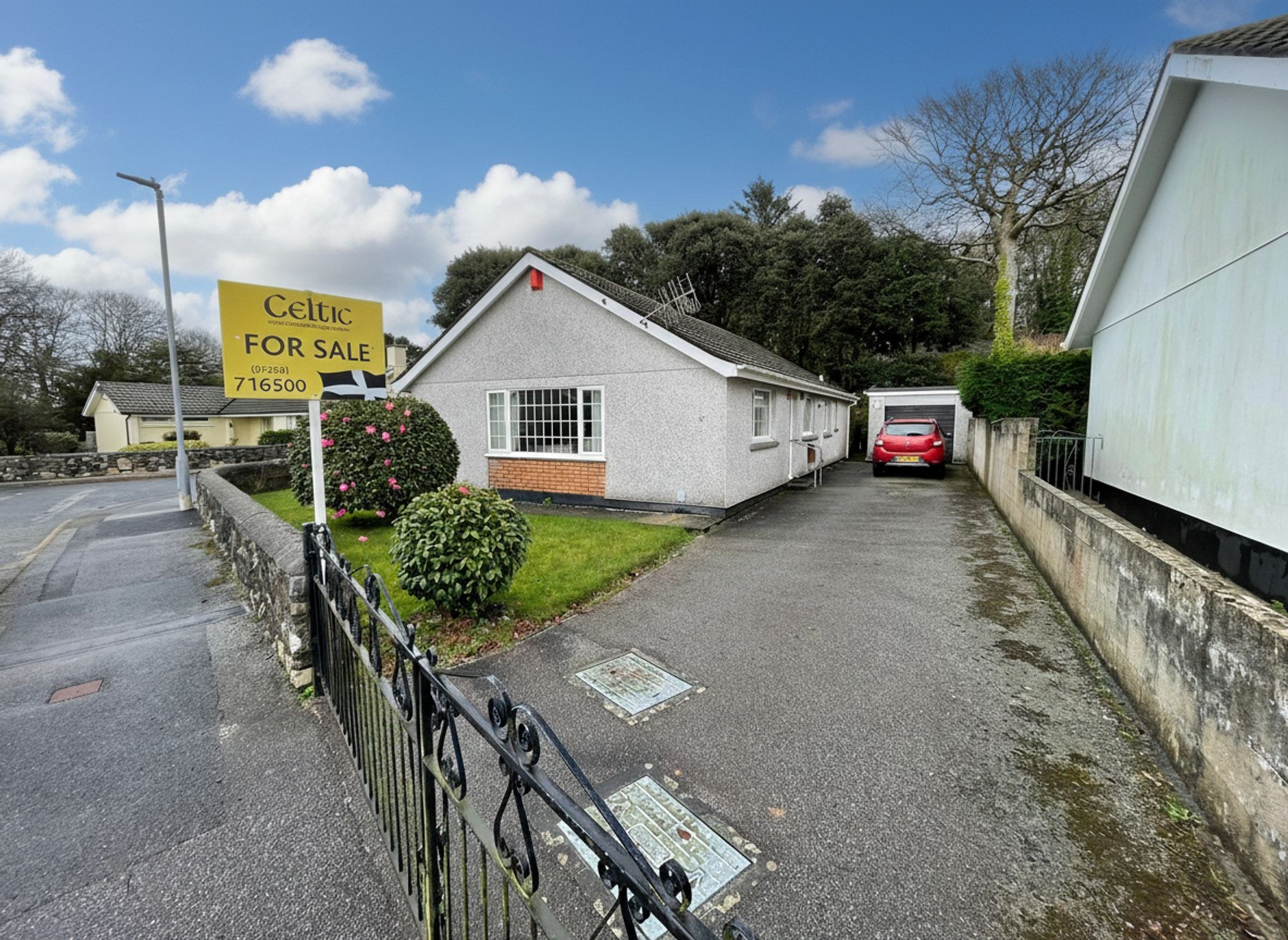 Pentalek Road