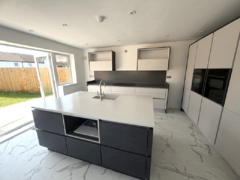 Whitefield Close, Glynneath, Neath, Neath Port Talbot., photo 4