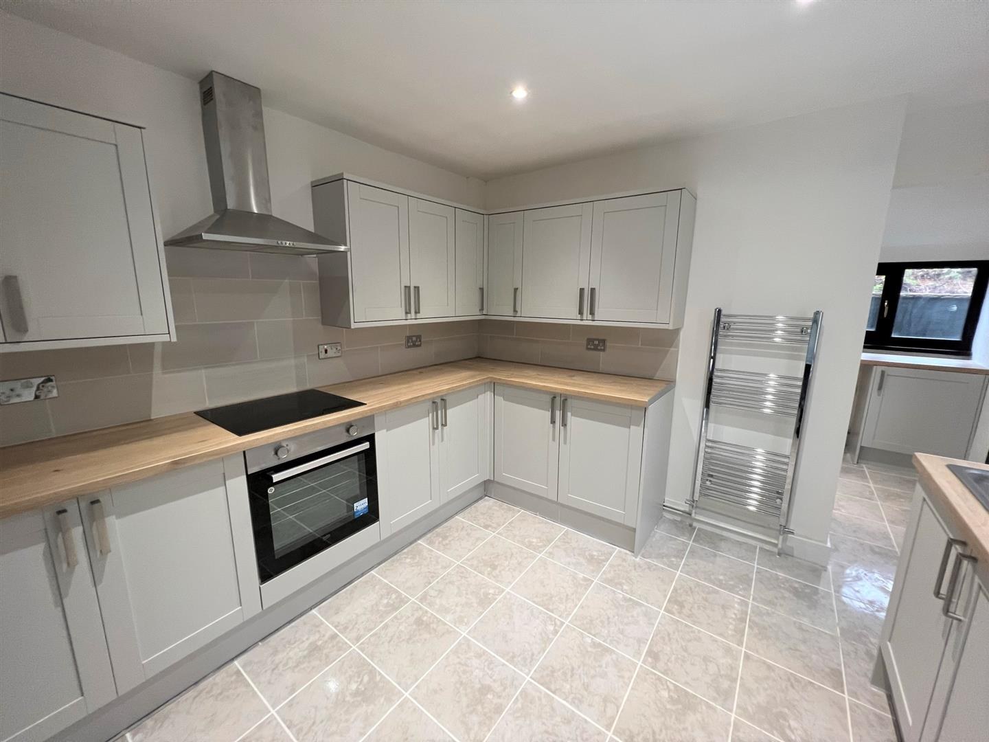 House - Terraced For Rent Tillery Road