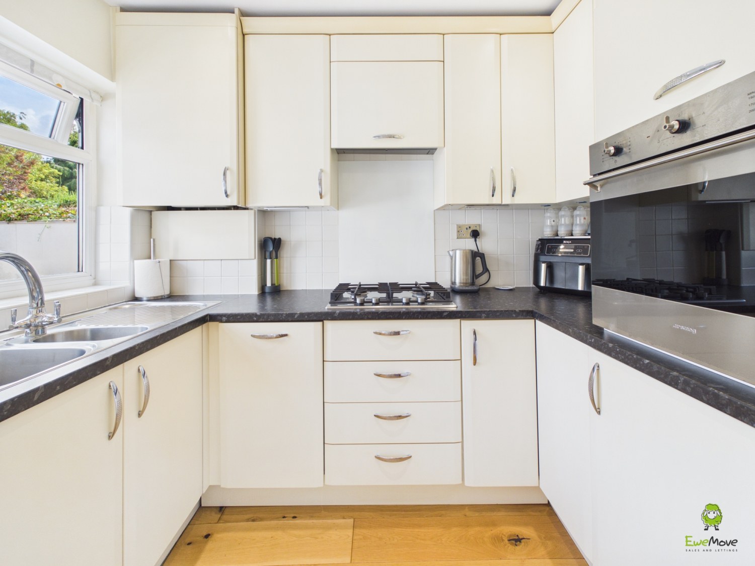 Lansdowne Avenue, Bexleyheath, Kent, DA7, photo 17