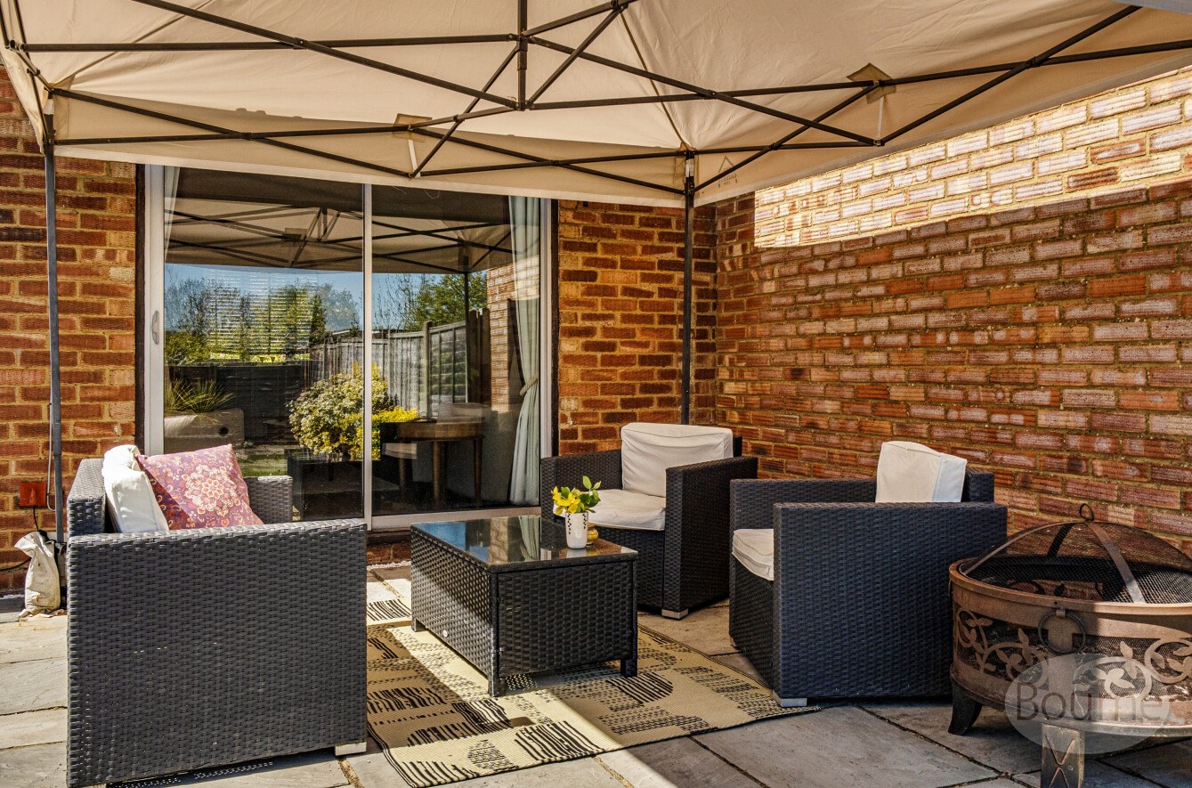 Brocks Drive, Fairlands, Guildford, Surrey, GU3, photo 19