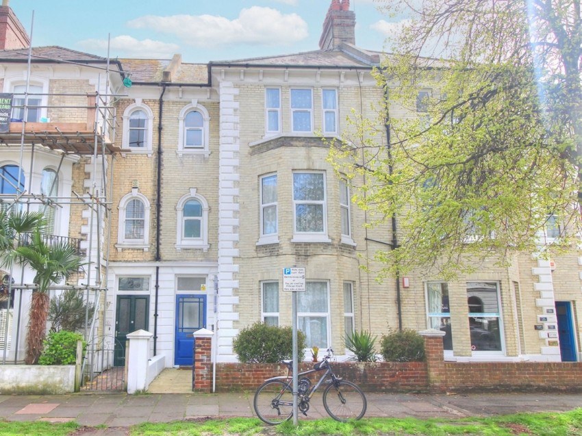 Lushington Road