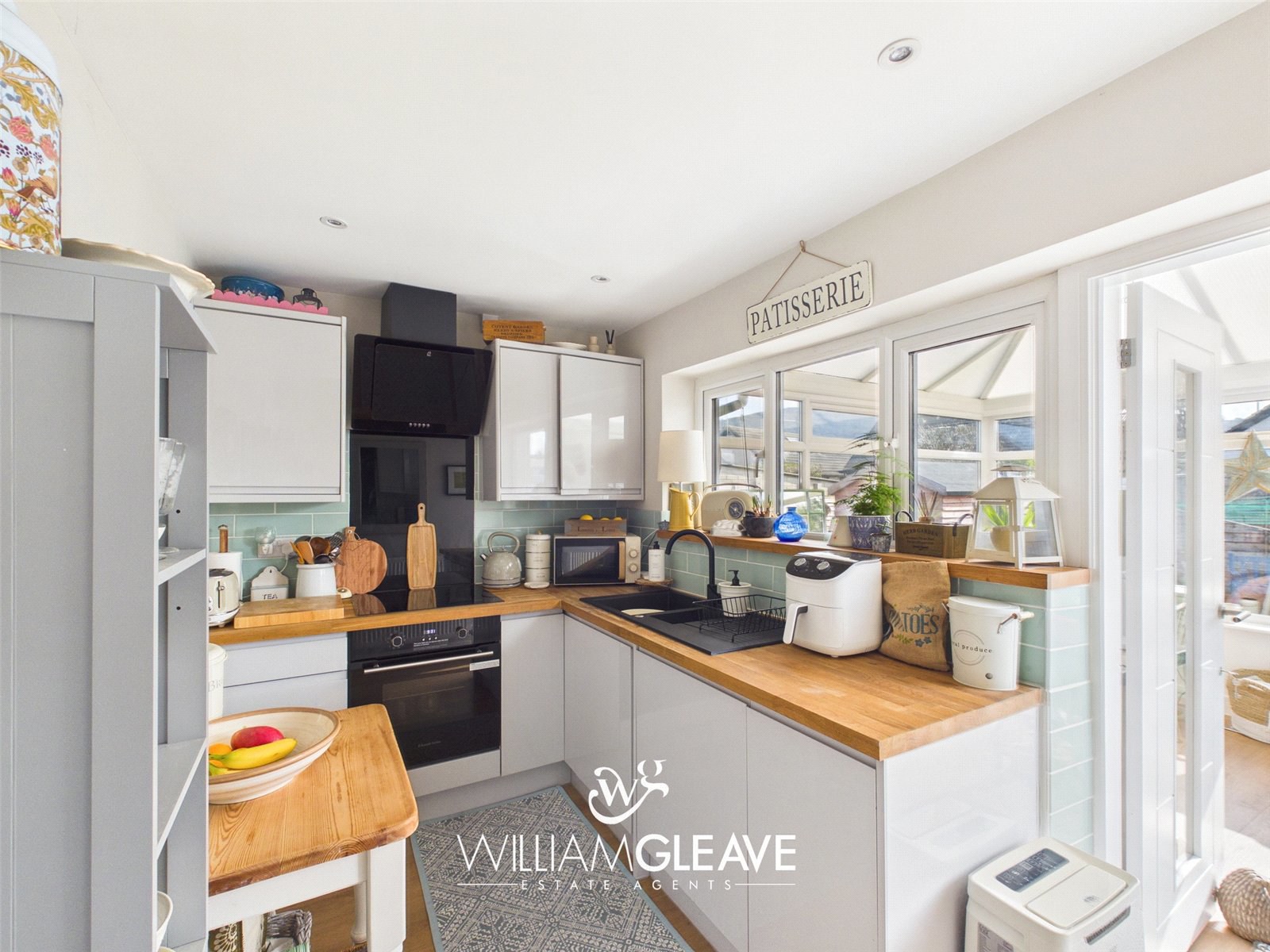 Bangor Crescent, Prestatyn, Denbighshire, LL19, photo 5