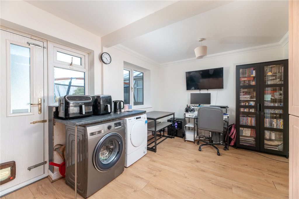 Topcliffe Grove, Morley, Leeds, West Yorkshire, LS27, photo 7
